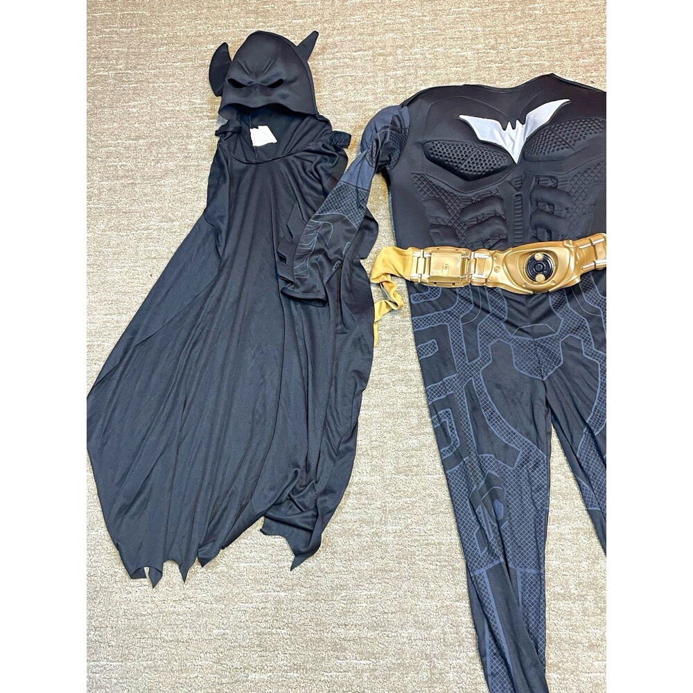Batman Padded Costume w/ Hood Cape Gold Belt Halloween medium m 8-10